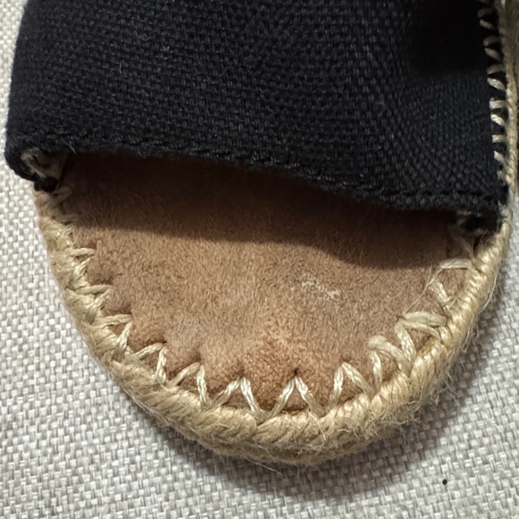TOMS Wedge Espadrille Sandals-8-Black-Velcro Ankle Strap-Peep Toe-Cloth Uppers - Picture 7 of 16